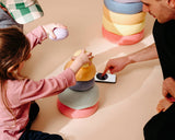 App Spiel mit Stapelstein Inside rainbow pastel