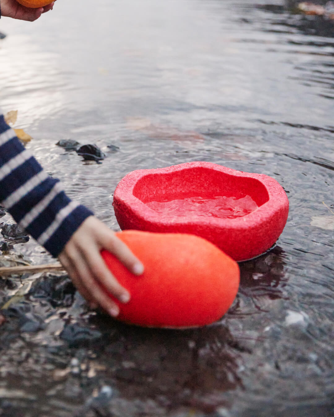 Wasserspiele mit Stapelstein® Inside